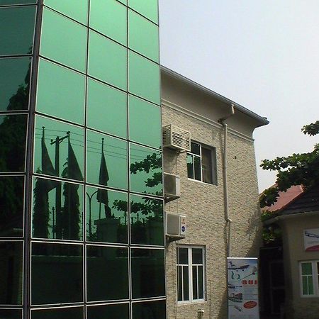 Dublina Suites Festac Town Exterior foto