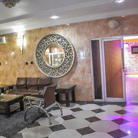Dublina Suites Festac Town Exterior foto
