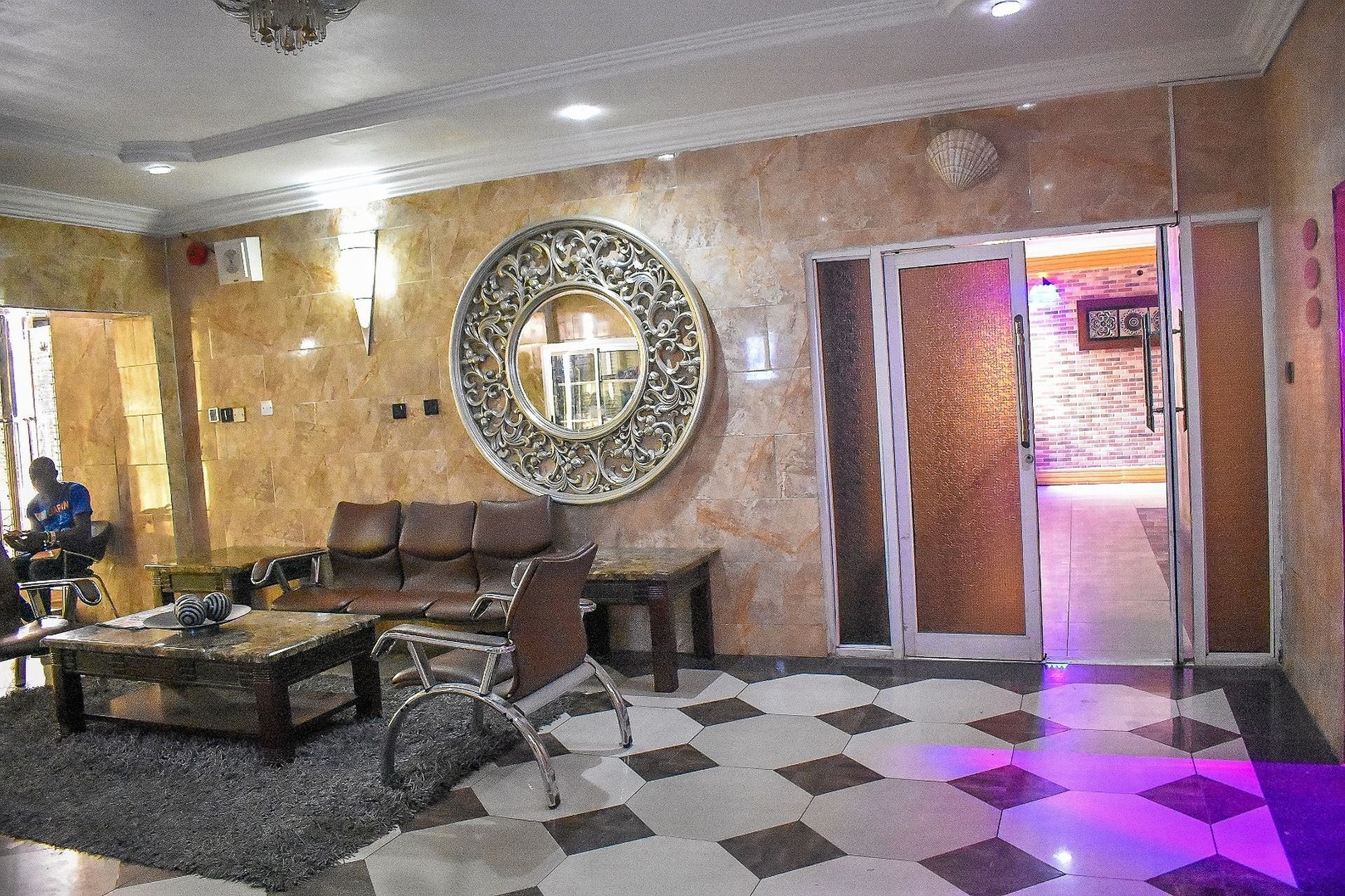 Dublina Suites Festac Town Exterior foto
