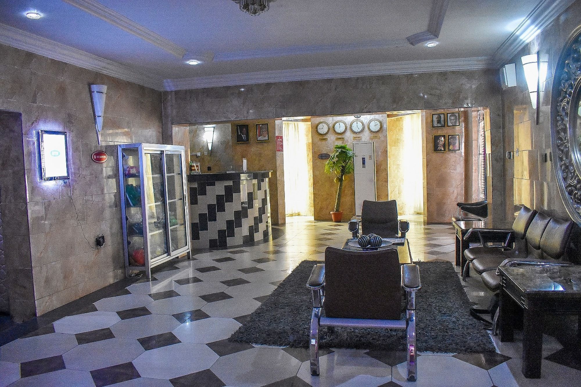 Dublina Suites Festac Town Exterior foto