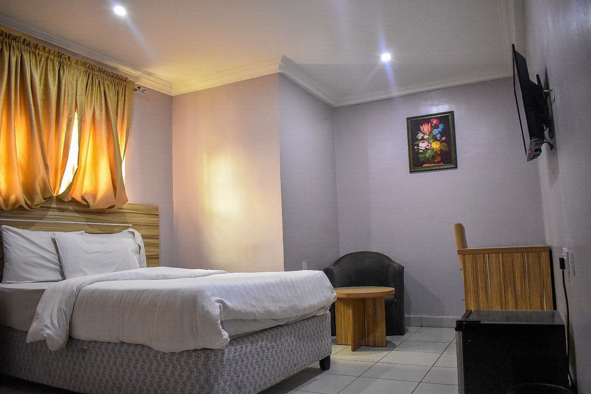 Dublina Suites Festac Town Exterior foto