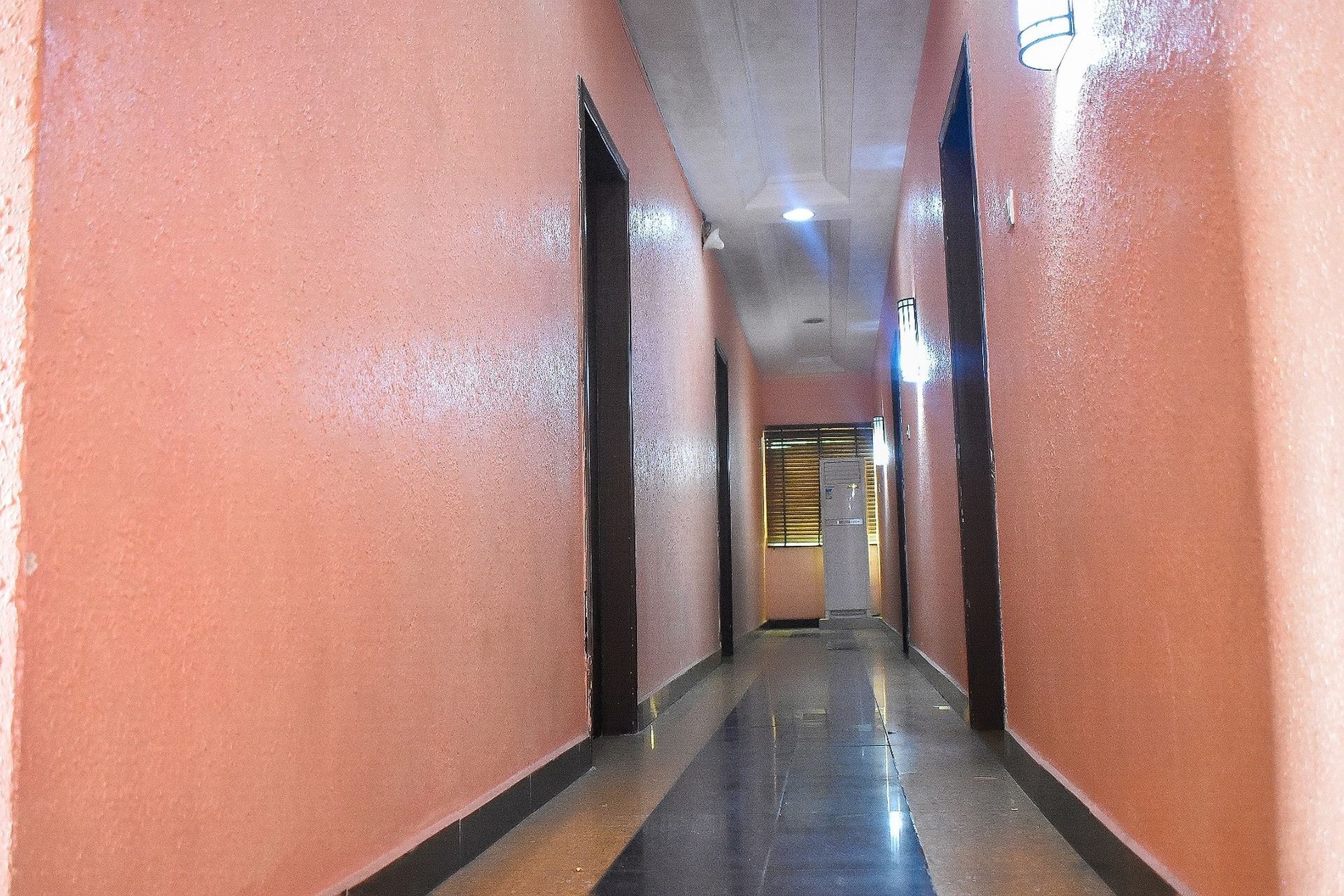 Dublina Suites Festac Town Exterior foto