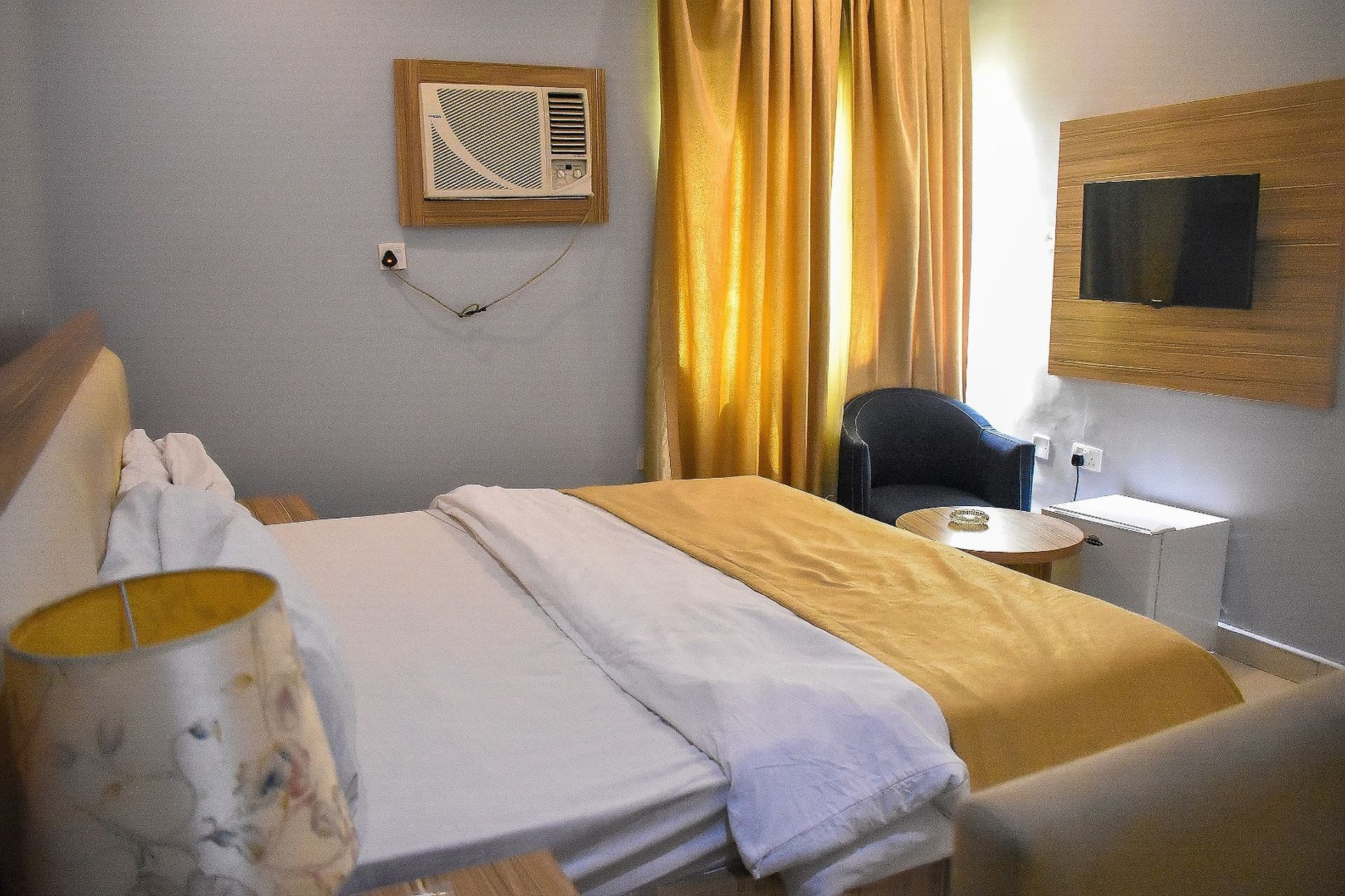 Dublina Suites Festac Town Exterior foto
